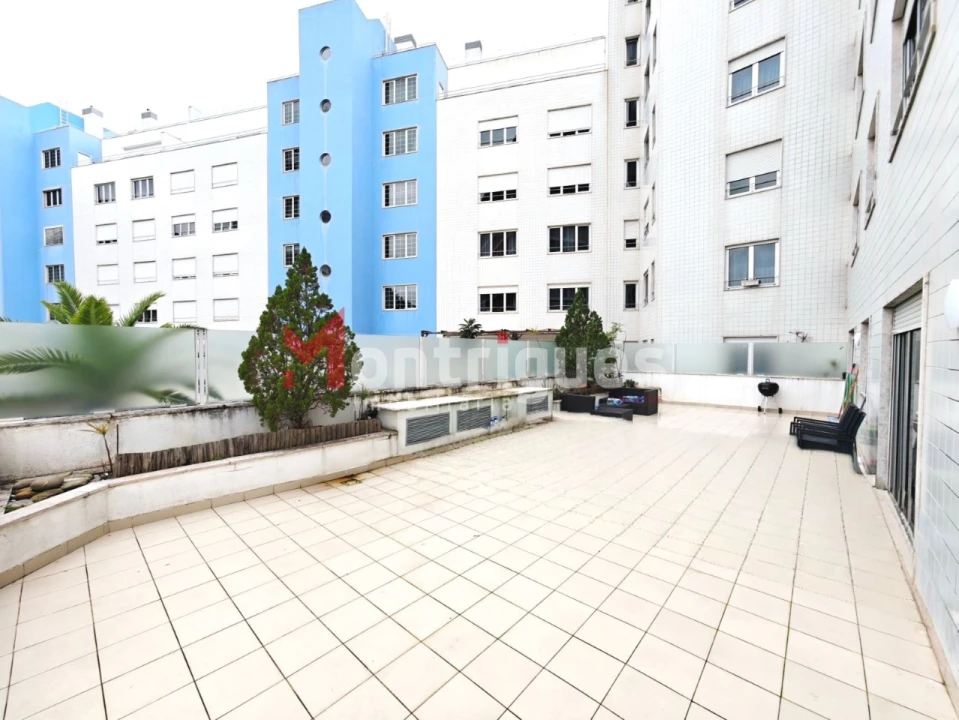 Apartamento T3 para Venda em Parque das Nações Foto 29