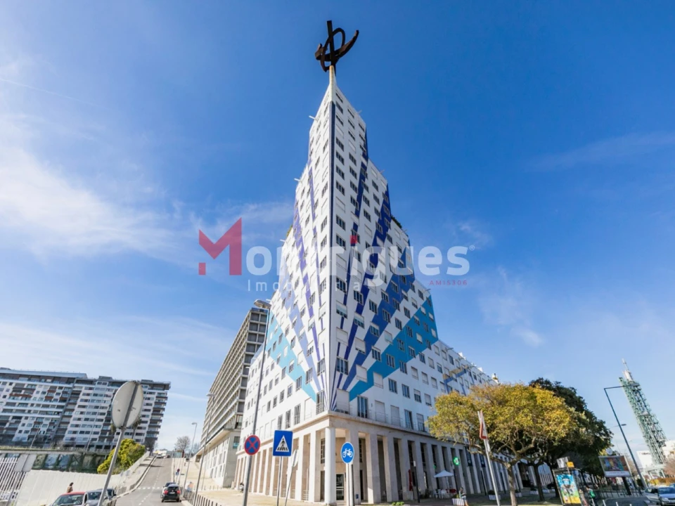 Apartamento T3 para Venda em Parque das Nações Foto 1