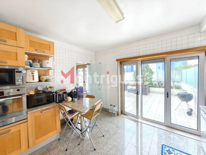 Apartamento T3 para Venda em Parque das Nações Foto 8