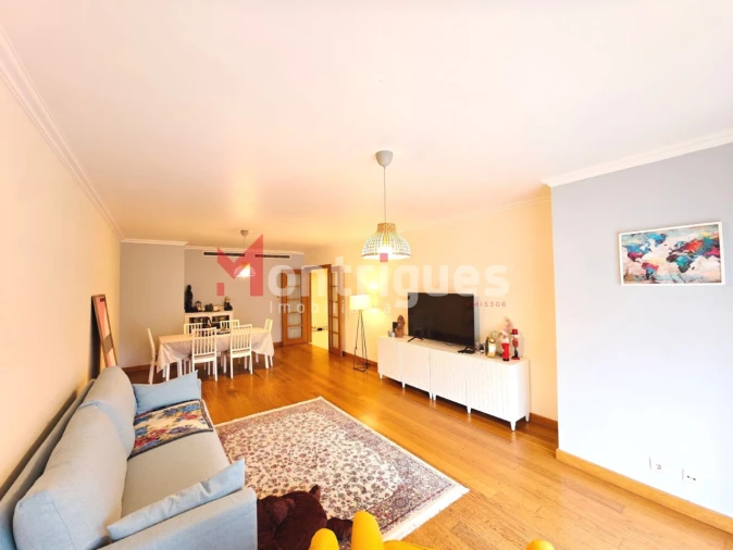 Apartamento T3 para Venda em Parque das Nações Foto 15