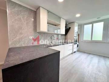 Apartamento T2 para Venda em Benfica