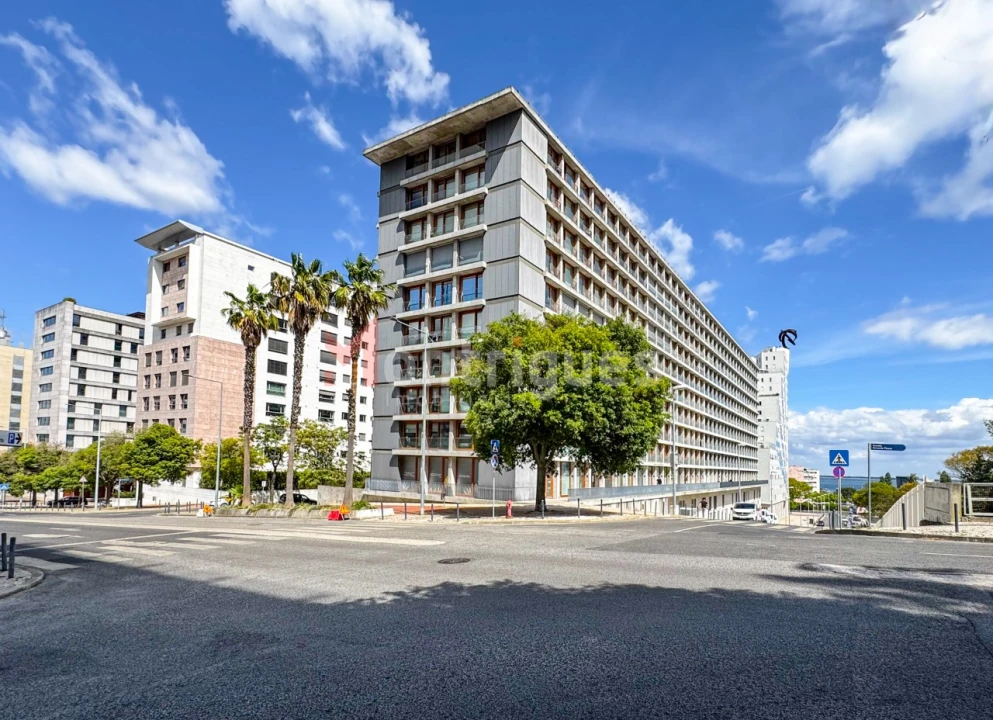 Apartamento T4 para Venda em Parque das Nações Foto 1
