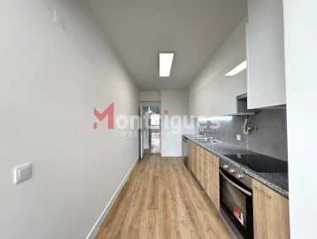 Apartamento T3 para Venda em São Domingos de Benfica