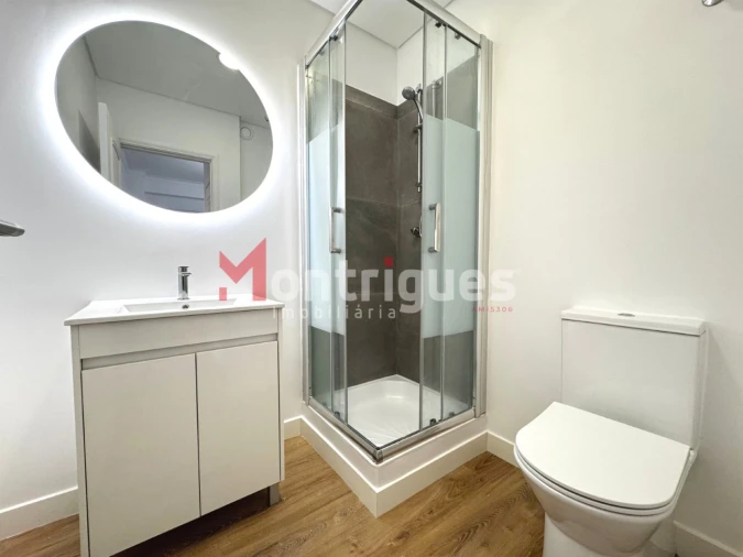 Apartamento T3 para Venda em São Domingos de Benfica Foto 21