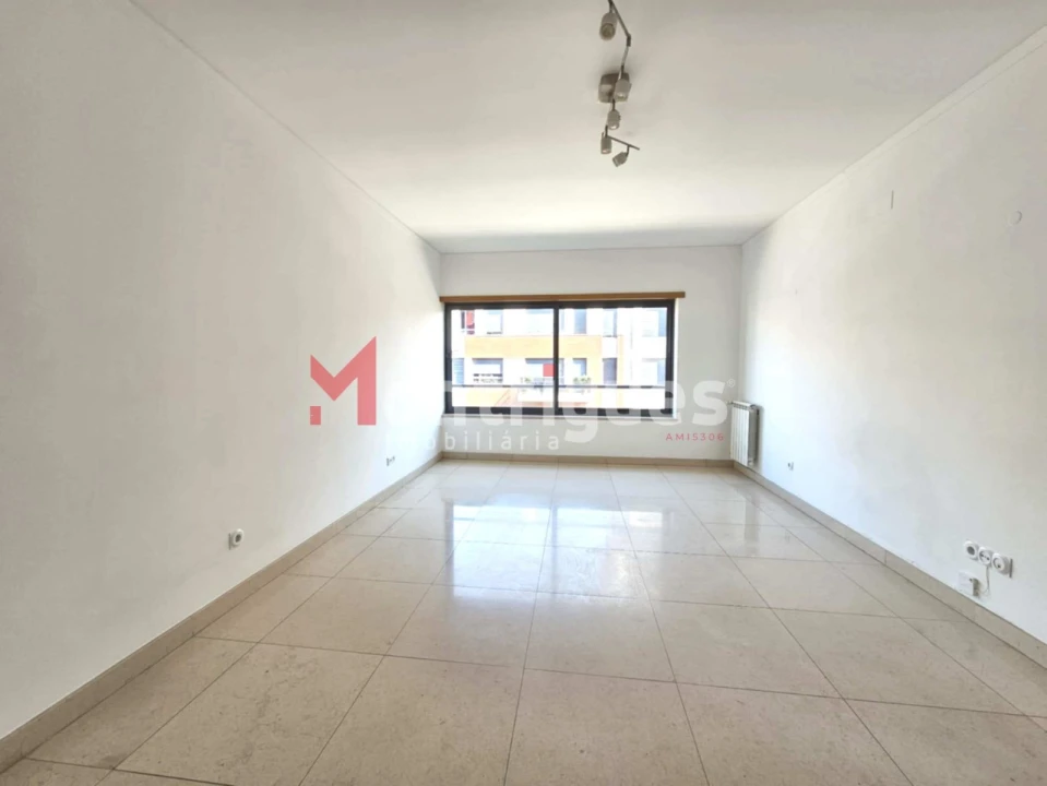 Apartamento T2 para Venda em Parque das Nações Foto 9