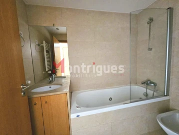 Apartamento T2 para Venda em Parque das Nações