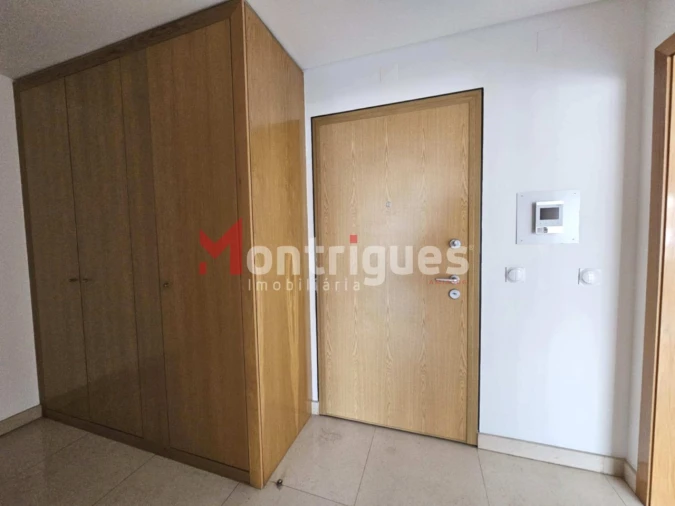 Apartamento T2 para Venda em Parque das Nações Foto 2