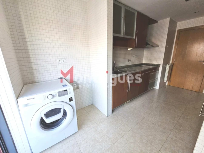 Apartamento T2 para Venda em Parque das Nações Foto 4