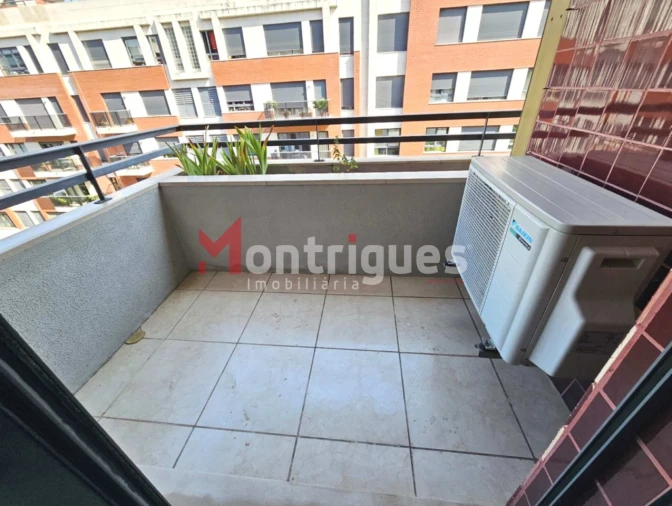 Apartamento T2 para Venda em Parque das Nações Foto 16