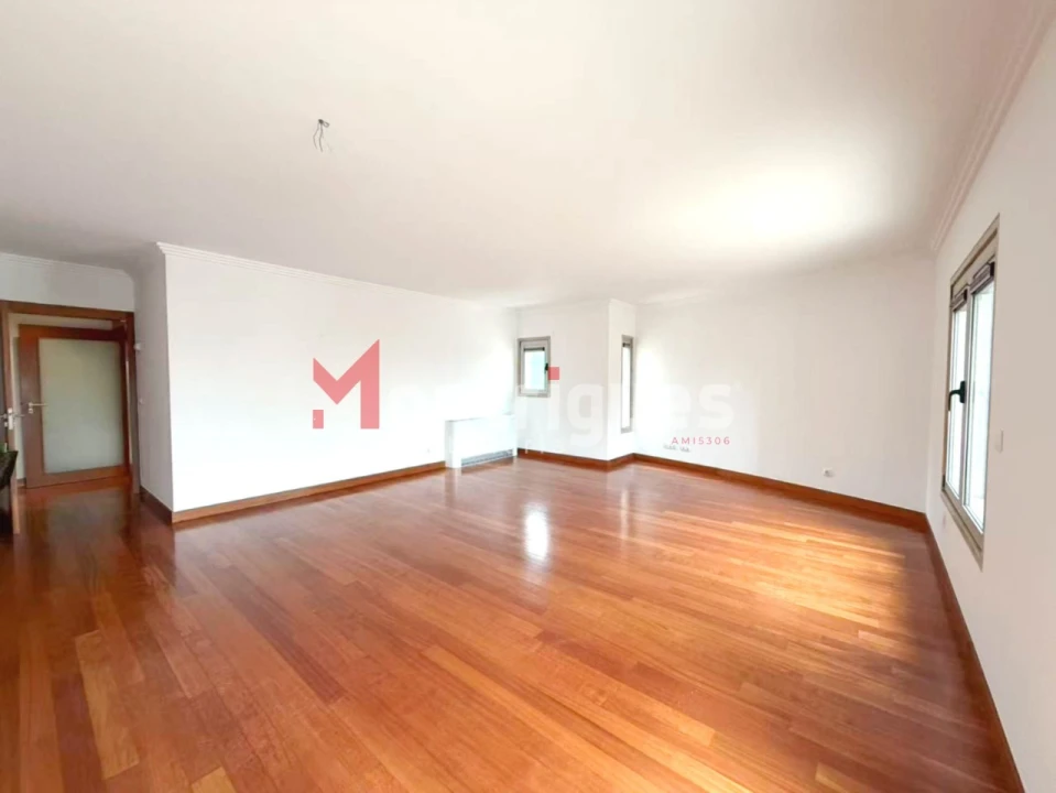 Apartamento T3 para Arrendamento em Parque das Nações Foto 7