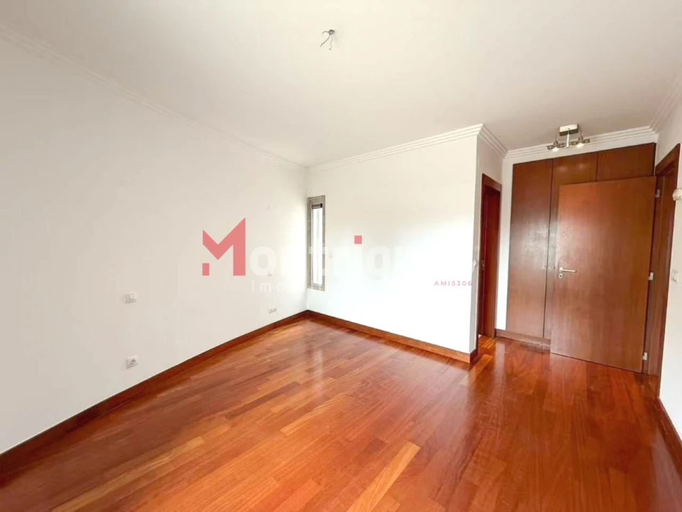 Apartamento T3 para Arrendamento em Parque das Nações Foto 16
