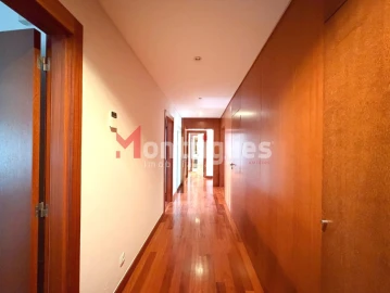 Apartamento T3 para Arrendamento em Parque das Nações