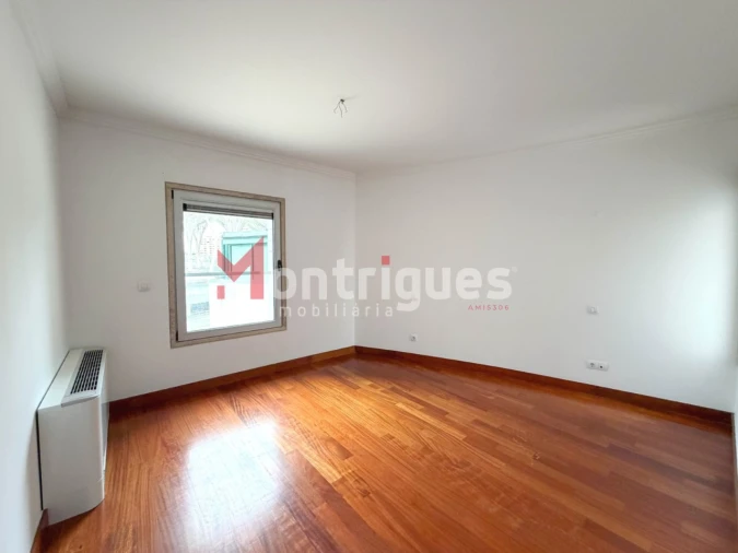 Apartamento T3 para Arrendamento em Parque das Nações Foto 18