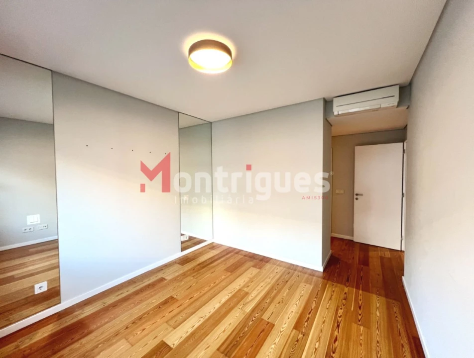 Apartamento T2 para Arrendamento em São Domingos de Benfica Foto 15