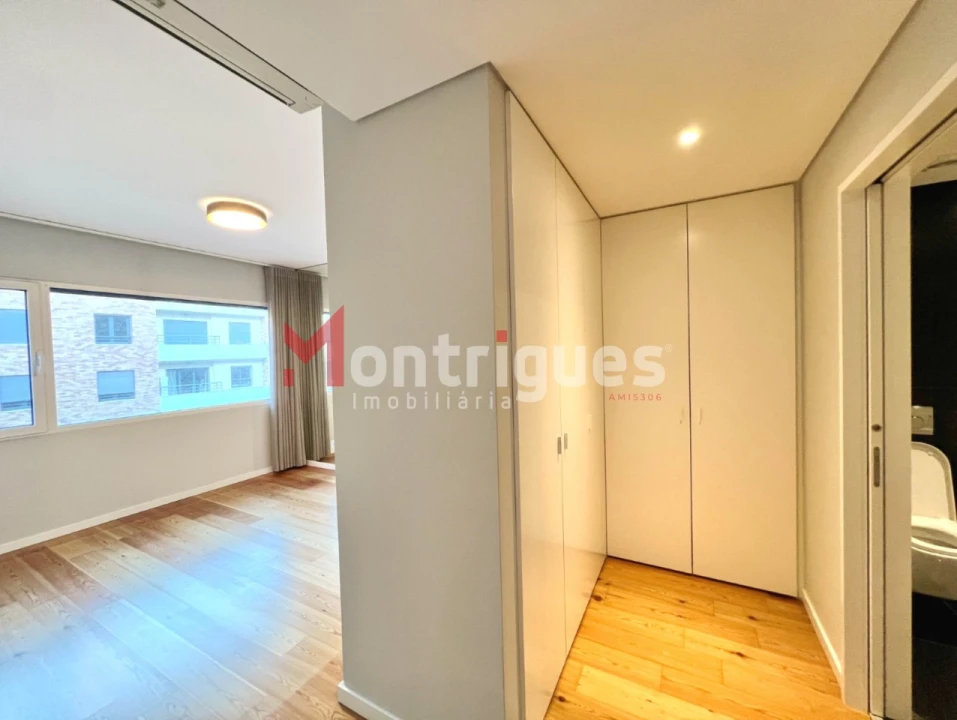 Apartamento T2 para Arrendamento em São Domingos de Benfica Foto 16