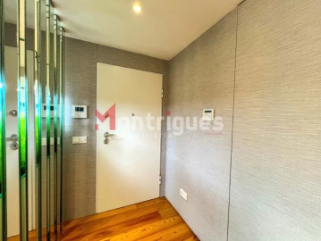 Apartamento T2 para Arrendamento em São Domingos de Benfica