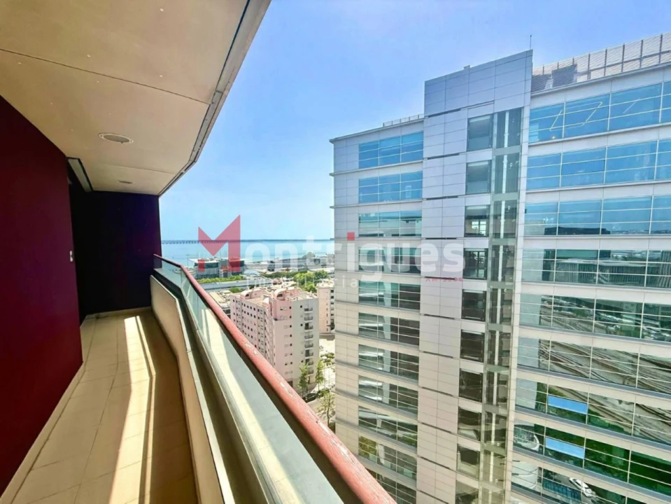 Apartamento T2 para Venda em Parque das Nações Foto 16