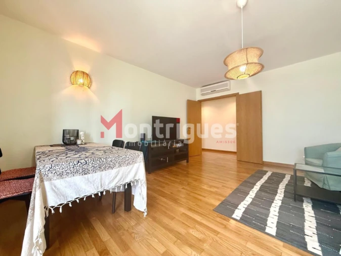 Apartamento T2 para Venda em Parque das Nações Foto 6