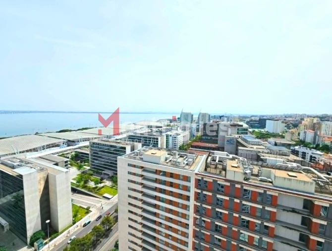 Apartamento T1 para Venda em Parque das Nações Foto 3