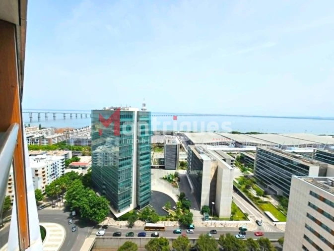 Apartamento T1 para Venda em Parque das Nações Foto 4