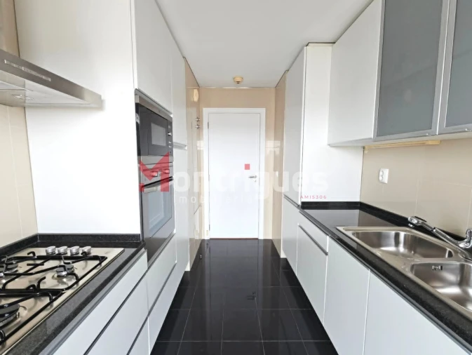 Apartamento T1 para Venda em Parque das Nações Foto 9