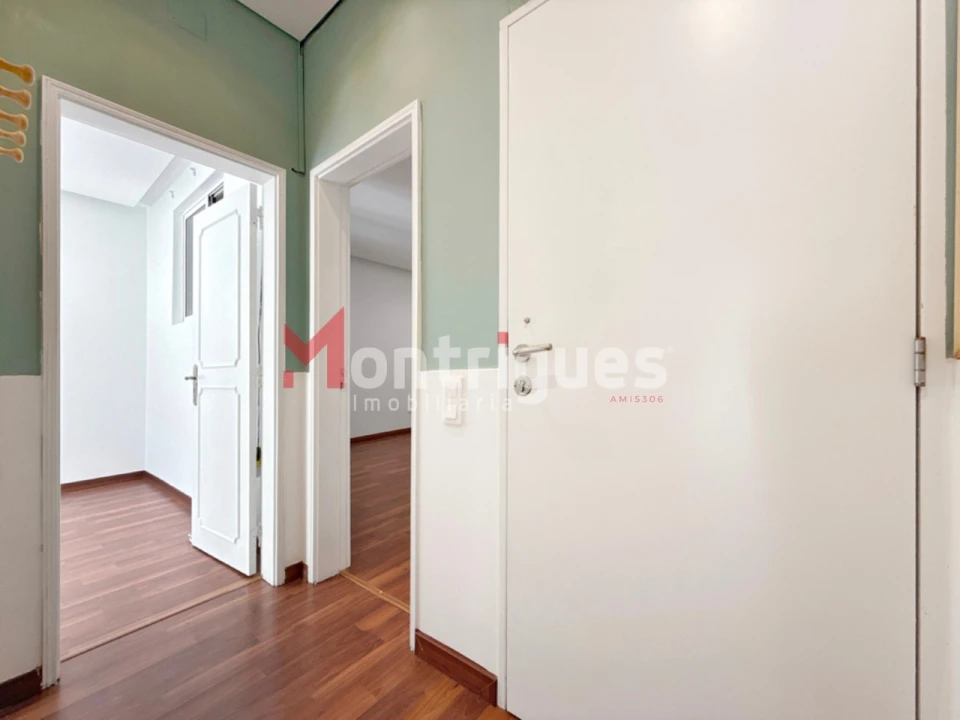 Apartamento T1 para Venda em Camarate, Unhos e Apelação Foto 11