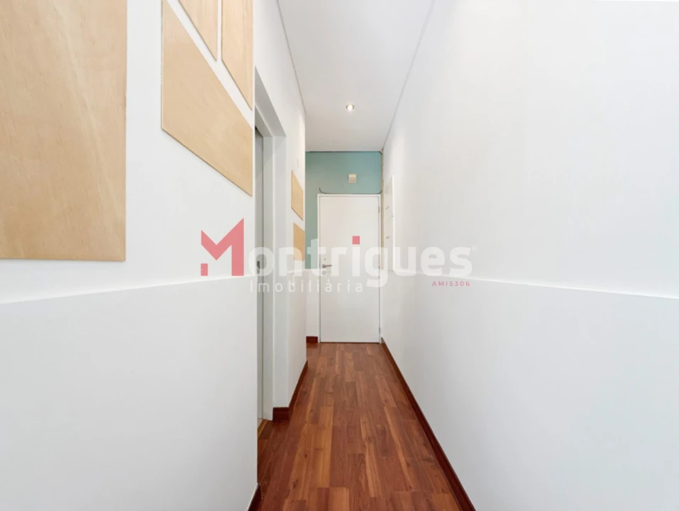 Apartamento T1 para Venda em Camarate, Unhos e Apelação Foto 12