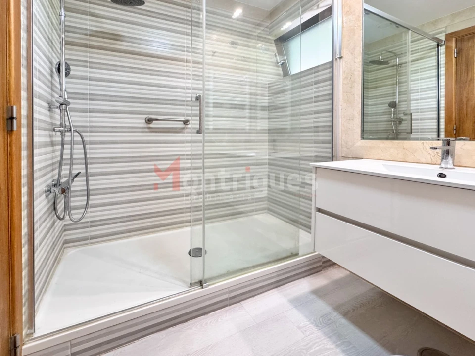 Apartamento T3 para Venda em Parque das Nações Foto 21