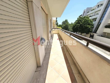 Apartamento T3 para Venda em Parque das Nações