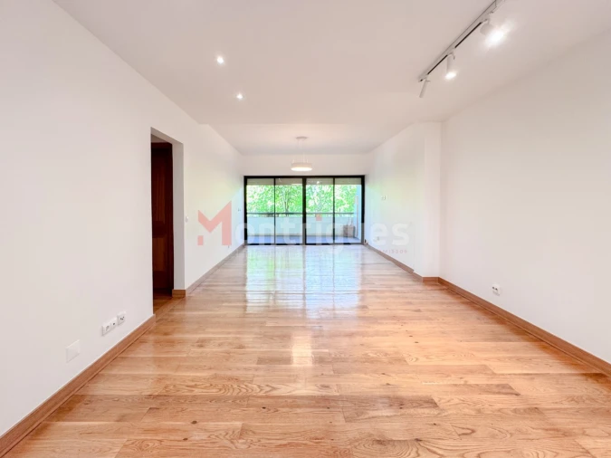 Apartamento T3 para Venda em Parque das Nações Foto 5