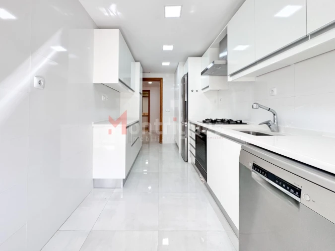 Apartamento T3 para Venda em Parque das Nações Foto 12