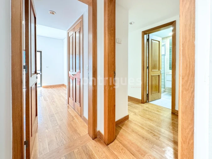 Apartamento T3 para Venda em Parque das Nações Foto 16