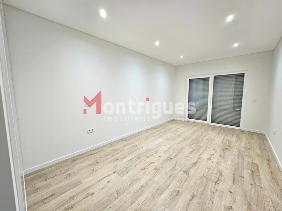 Apartamento T3 para Venda em Montijo e Afonsoeiro Foto 14