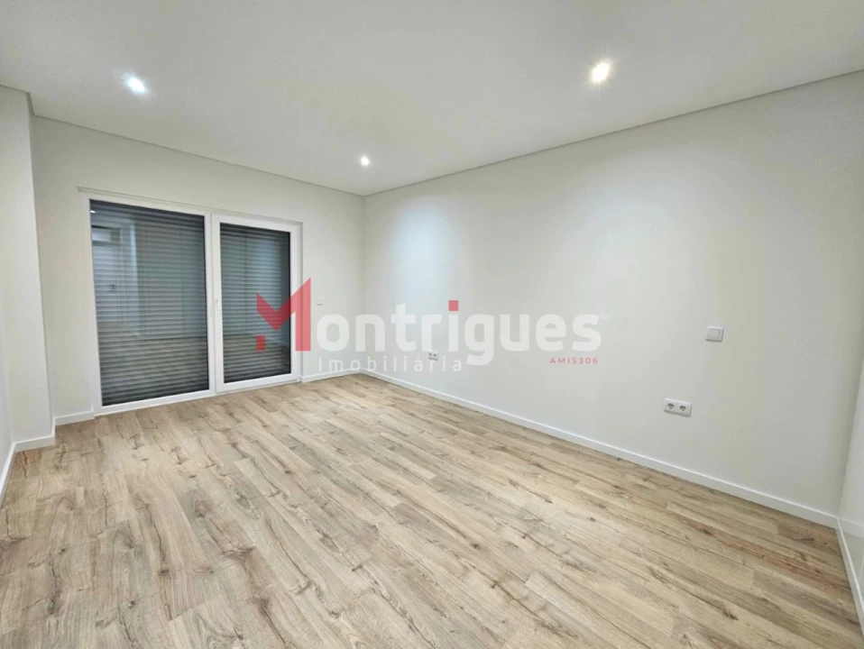 Apartamento T3 para Venda em Montijo e Afonsoeiro Foto 16