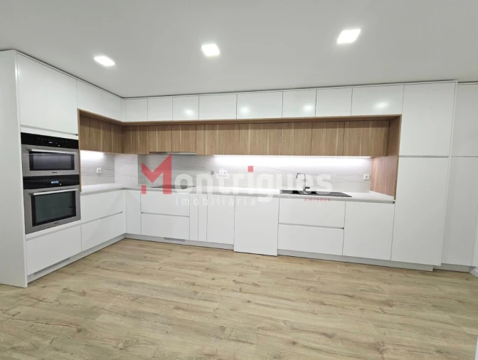Apartamento T3 para Venda em Montijo e Afonsoeiro Foto 4