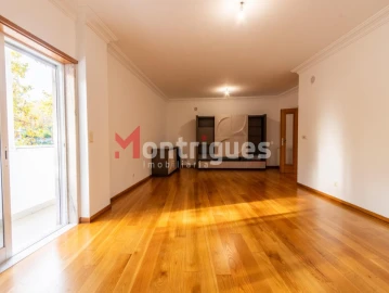 Apartamento T3 para Venda em Parque das Nações
