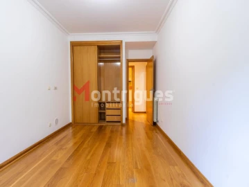 Apartamento T3 para Venda em Parque das Nações
