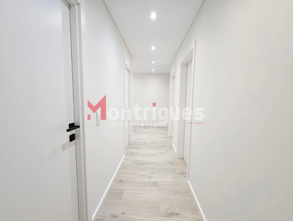 Apartamento T4 para Venda em Montijo e Afonsoeiro Foto 7