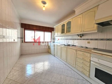 Apartamento T2 para Venda em Algueirão-Mem Martins