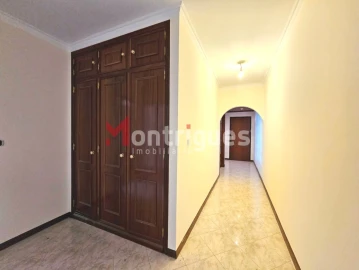 Apartamento T2 para Venda em Algueirão-Mem Martins
