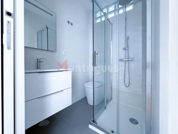 Apartamento T2 para Arrendamento em Moscavide e Portela
