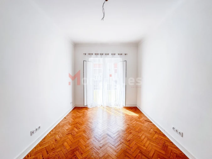 Apartamento T2 para Arrendamento em Moscavide e Portela Foto 5
