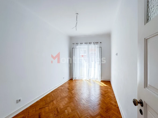 Apartamento T2 para Arrendamento em Moscavide e Portela Foto 12