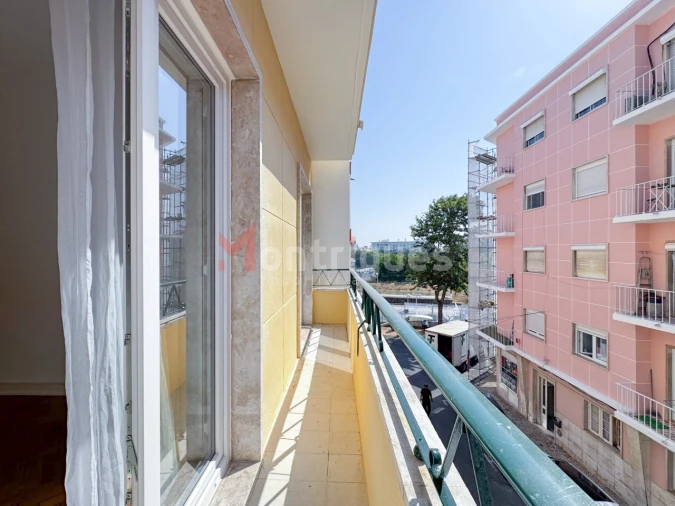 Apartamento T2 para Arrendamento em Moscavide e Portela Foto 14