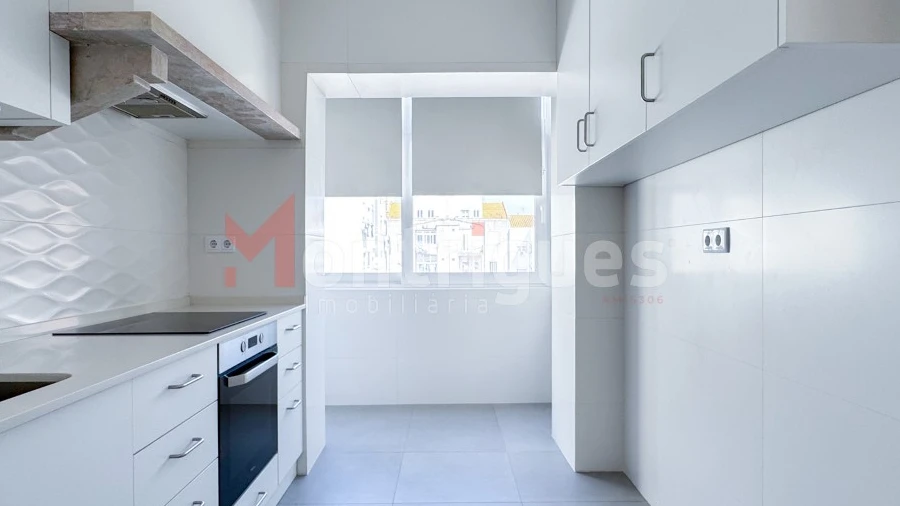 Apartamento T2 para Arrendamento em Moscavide e Portela