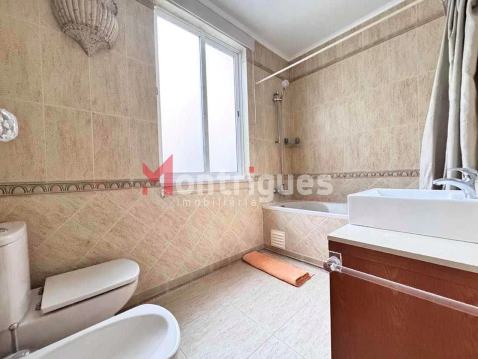 Apartamento T4 para Arrendamento em Avenidas Novas Foto 17