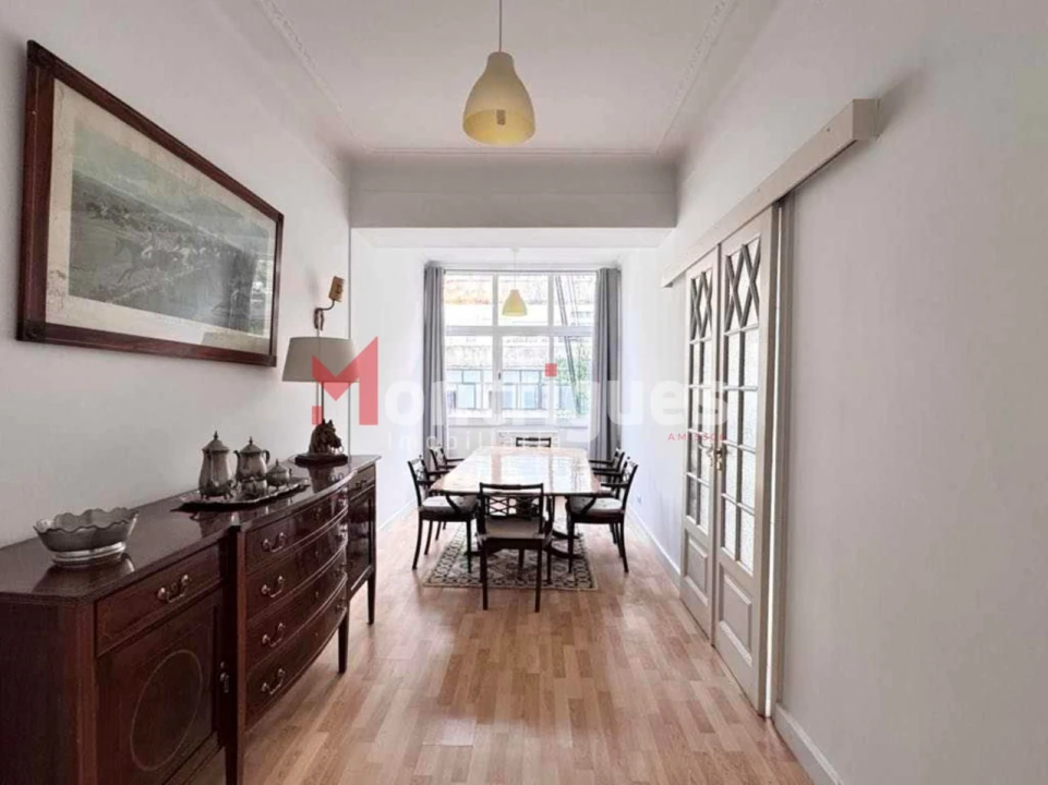 Apartamento T4 para Arrendamento em Avenidas Novas Foto 25