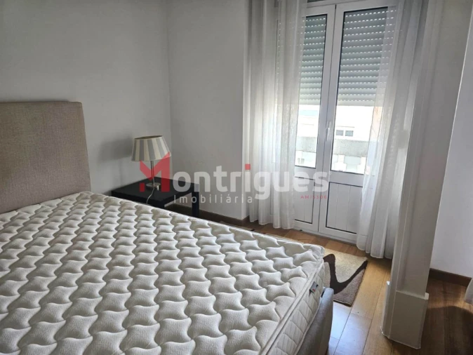 Apartamento T4 para Arrendamento em Avenidas Novas Foto 10