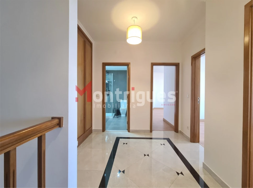 Apartamento T4 para Arrendamento em Parque das Nações Foto 17