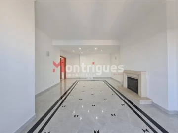 Apartamento T4 para Arrendamento em Parque das Nações